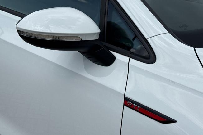 Volkswagen Golf Photo 20