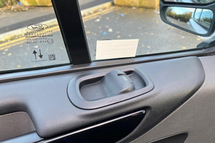 Ford TRANSIT CUSTOM Photo autoimg-6ac9e4e1750f35703b25f86987ba0846c0d955ed.jpg