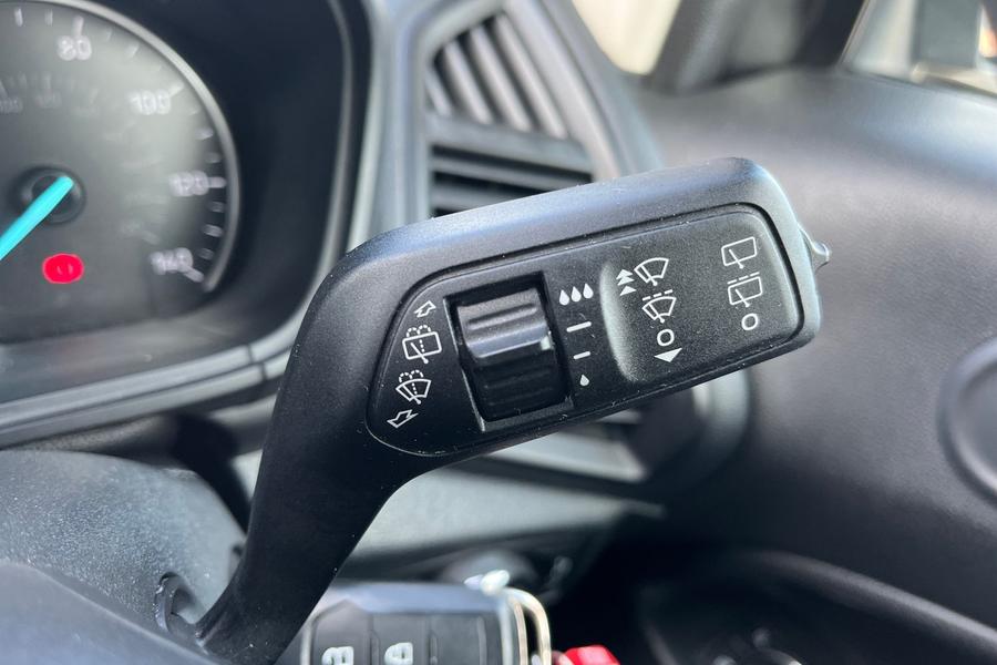 Ford ECOSPORT Photo autoimg-6aca37e22c15777fca9f6fa8ff0069f1edb52e78.jpg