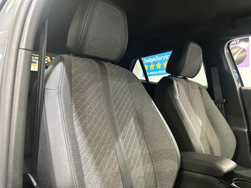 2025 25 PEUGEOT 2008