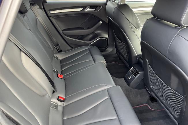 AUDI S3 Photo 44
