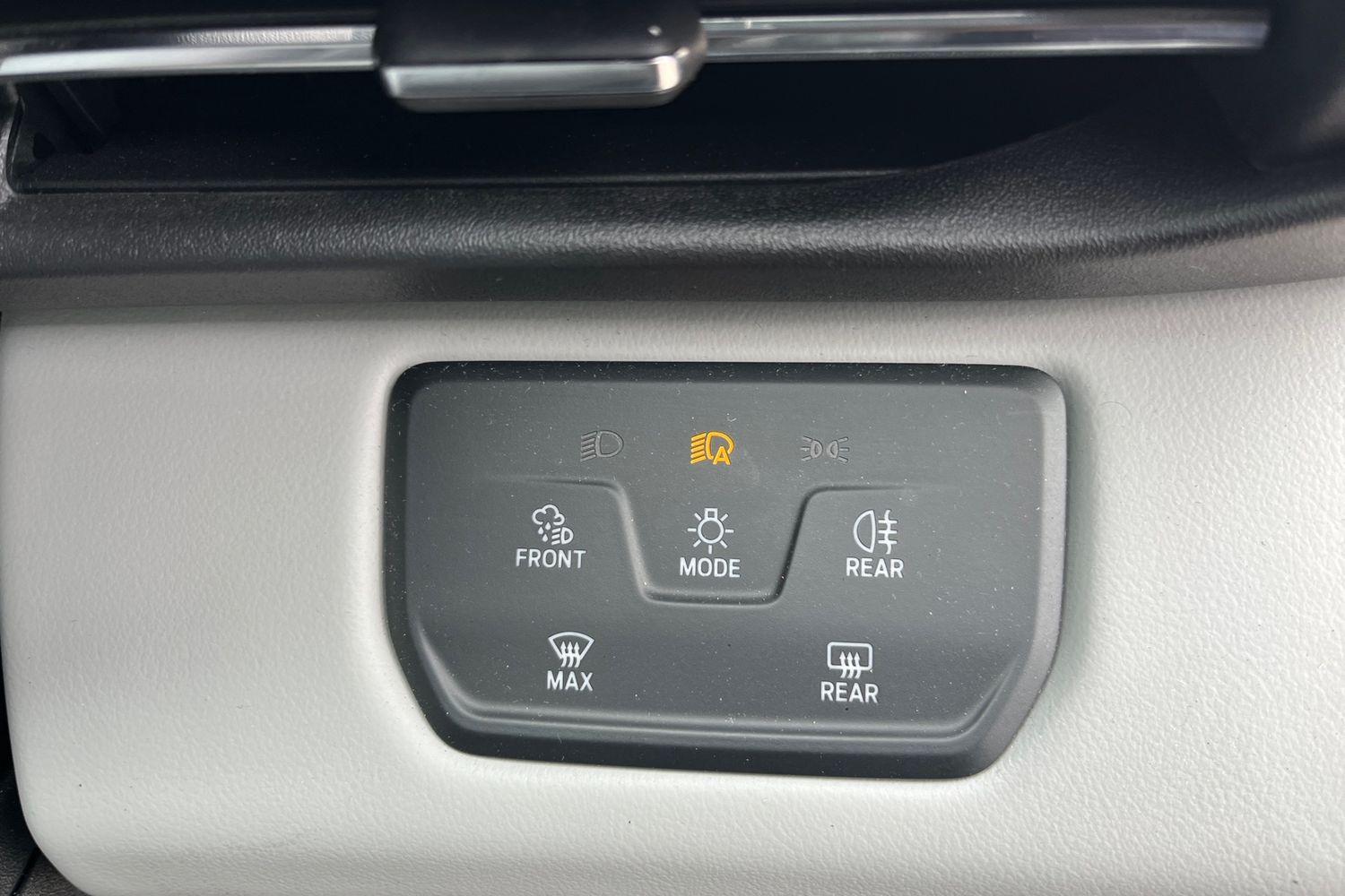 Ford Explorer Photo 33