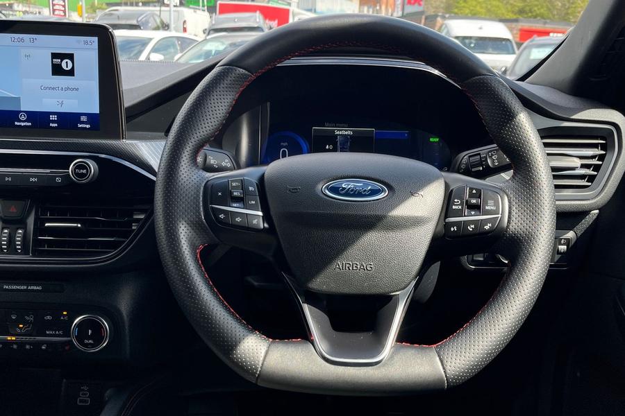 Ford Kuga Photo autoimg-6adb90a5e60a01ccee56774843147a58da03bceb.jpg