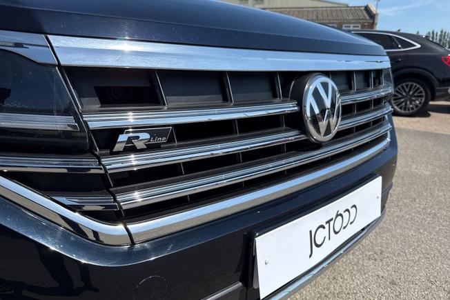 VOLKSWAGEN Touareg Photo 24
