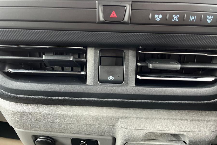 Ford Transit Custom Photo autoimg-6ade5af109363dbf38551d03e07b81a90d9d2440.jpg