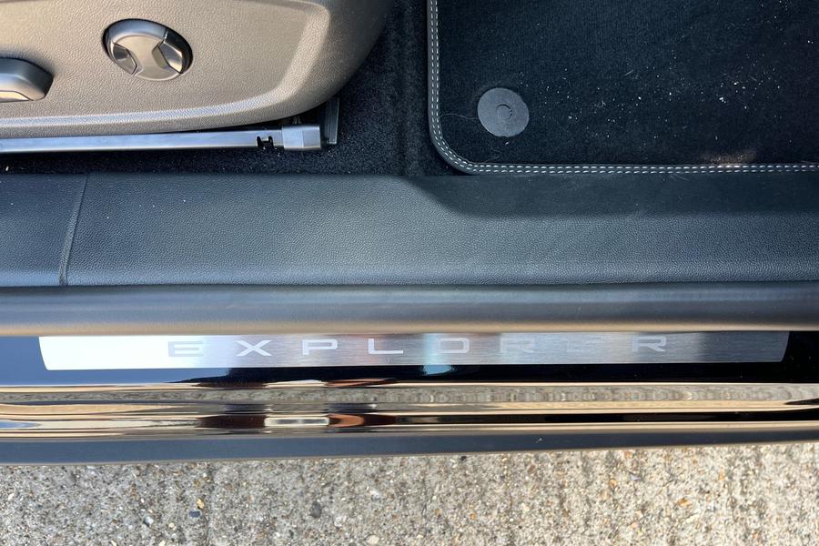 Ford Explorer Photo autoimg-6ae39b8d6710c54c2e695d60c50b276e56592562.jpg