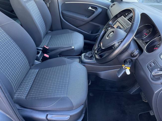VOLKSWAGEN Polo Photo 28