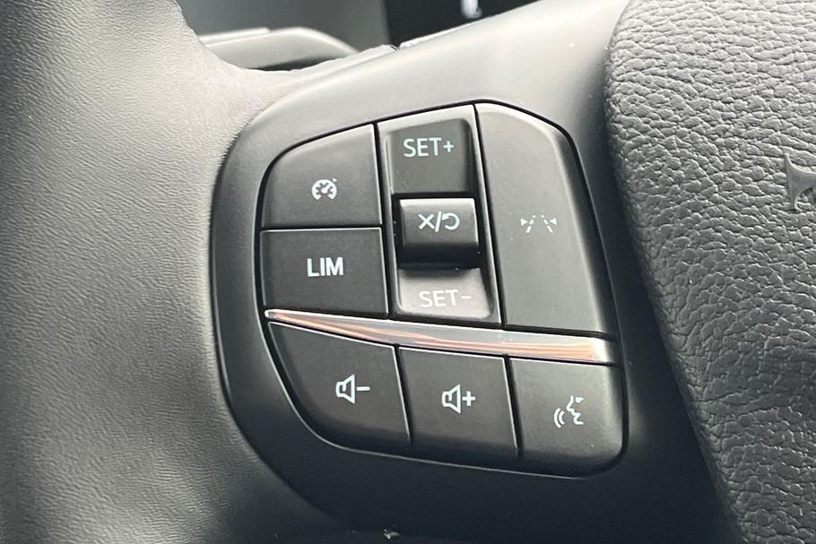 Used Ford E-TRANSIT 18