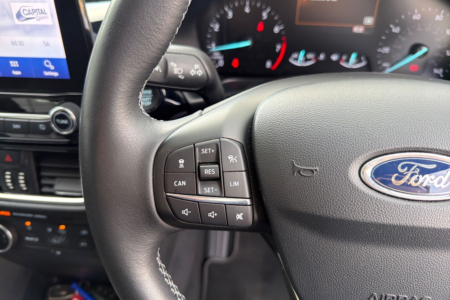 Ford FIESTA Photo 24