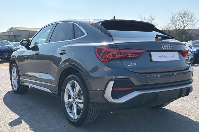Audi Q3 Photo 23