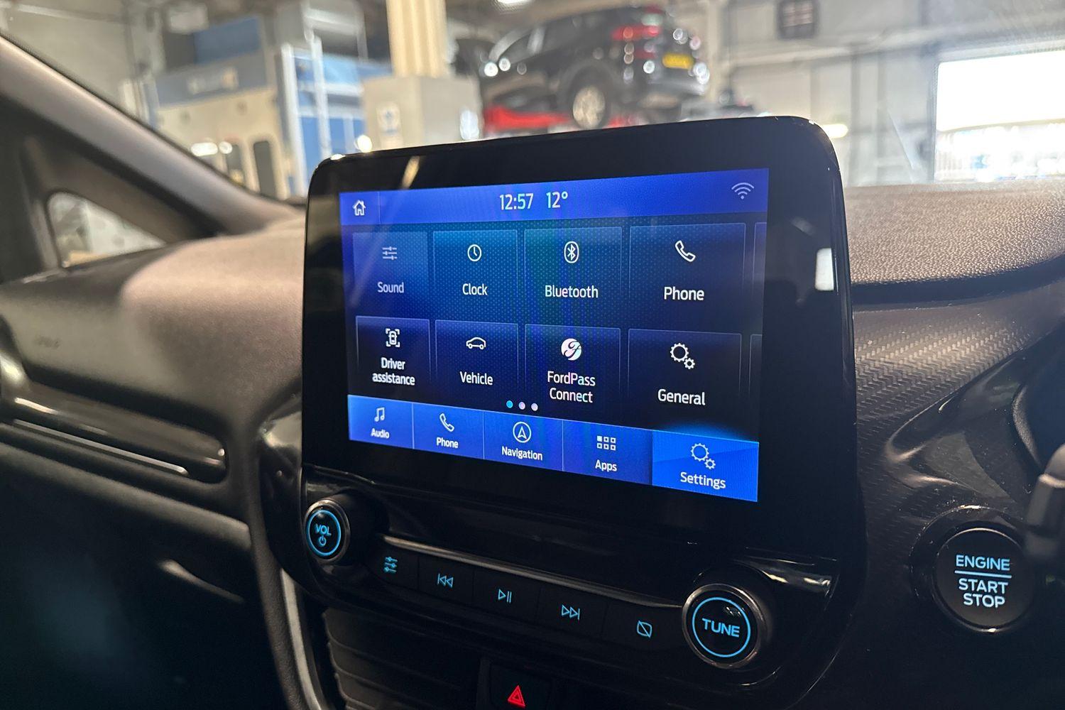 Ford FIESTA Photo 34