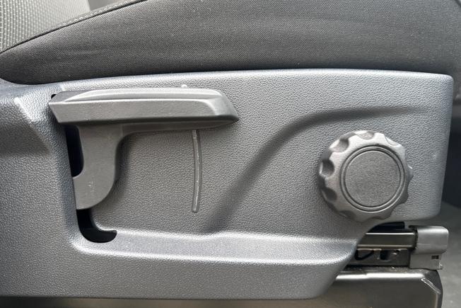 VOLKSWAGEN Transporter Photo 21