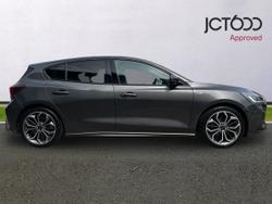 FORD Focus Photo 4