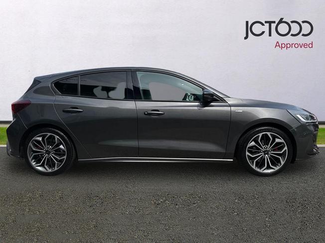 FORD Focus Photo 4