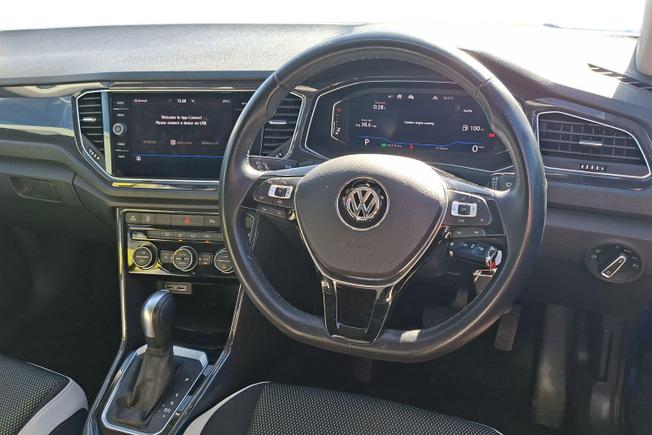 VOLKSWAGEN T-Roc Photo 11
