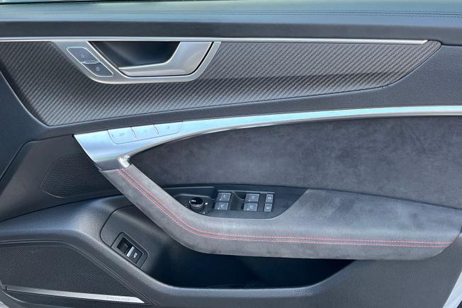 AUDI Rs6 Avant Photo 48