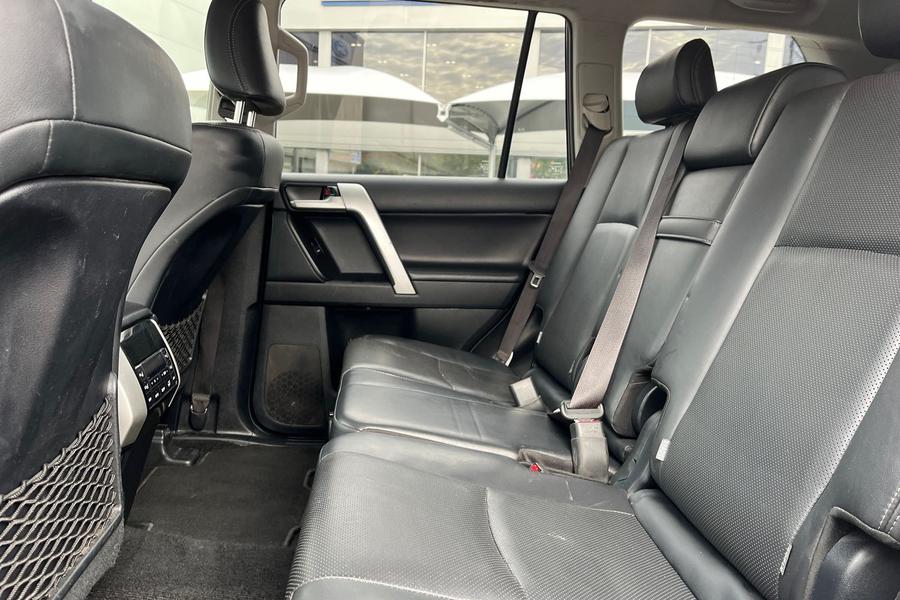 Toyota Land Cruiser Photo autoimg-6afb059764f74e7c2ba9d2efa7d2d5d7699183bc.jpg