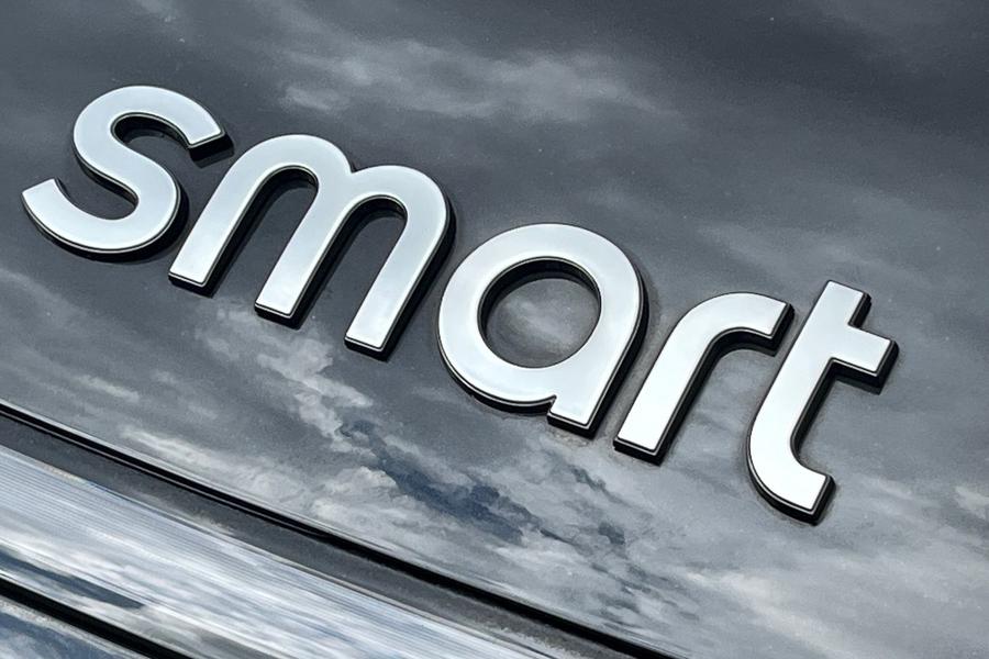 smart HASHTAG 1 Photo autoimg-6afb346cf6fafdd5c204e32ef99f1edadf74754d.jpg