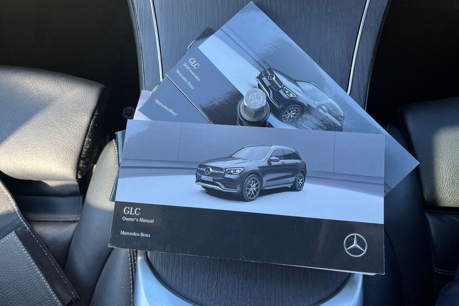 Mercedes-Benz GLC Photo 21