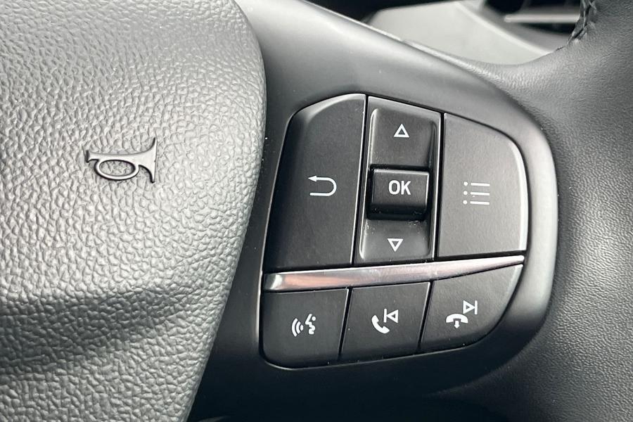 Ford FOCUS Photo autoimg-6aff275ff70da720f016f2943ab0f0628b6bd50d.jpg