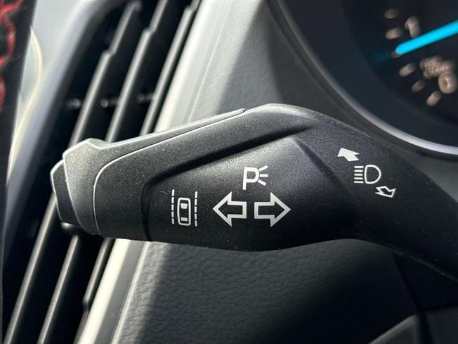 FORD Kuga Photo 42