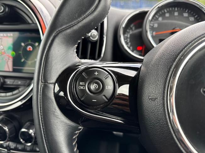 MINI Countryman Photo 16