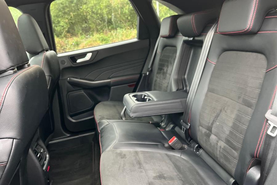 Ford Kuga Photo autoimg-6b07d4517524e4e75f82b88258f8c1dbc18ae31c.jpg
