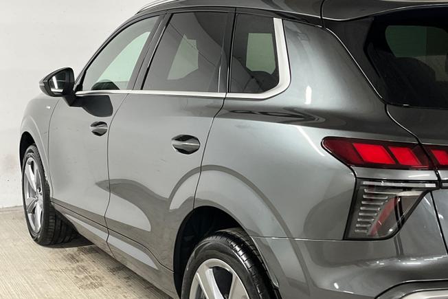 AUDI Q3 Photo 26