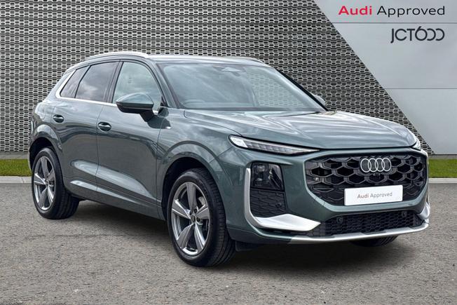 Audi Q3 Photo 1