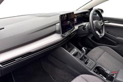 VOLKSWAGEN Golf Photo 2