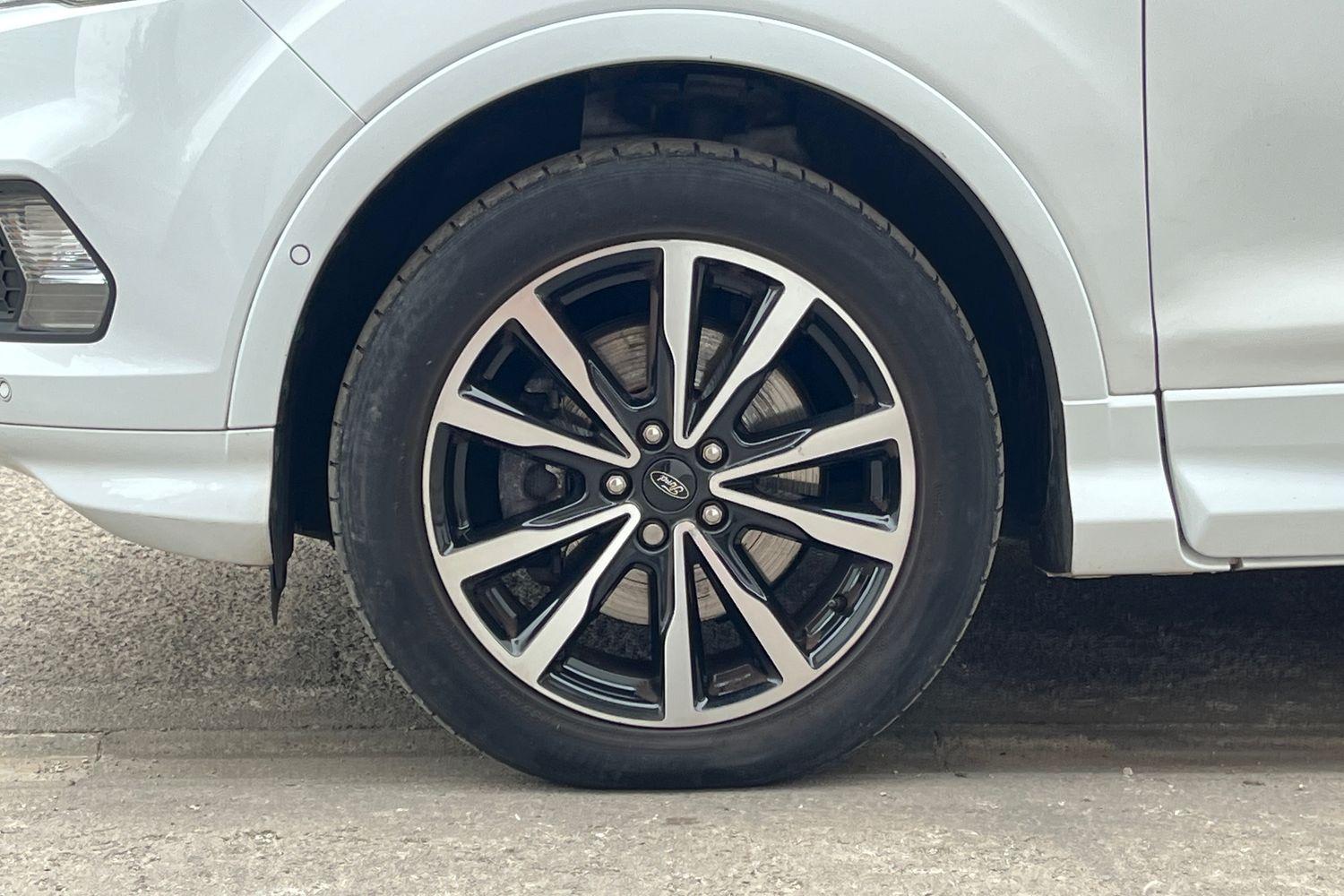 Ford KUGA Photo 7