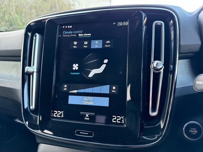 VOLVO Xc40 Photo 40