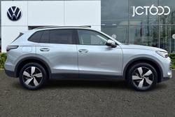 VOLKSWAGEN Tiguan Photo 4
