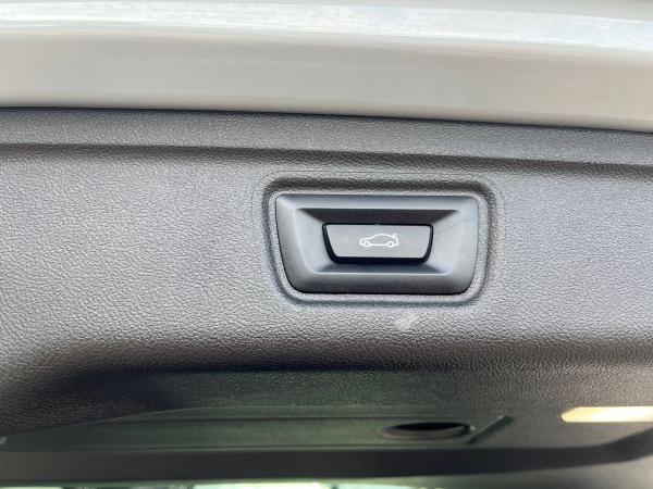 BMW 3 Series Photo autoimg-6b19f3511cf70e5a8d92751cffb6af8032524b93.jpg