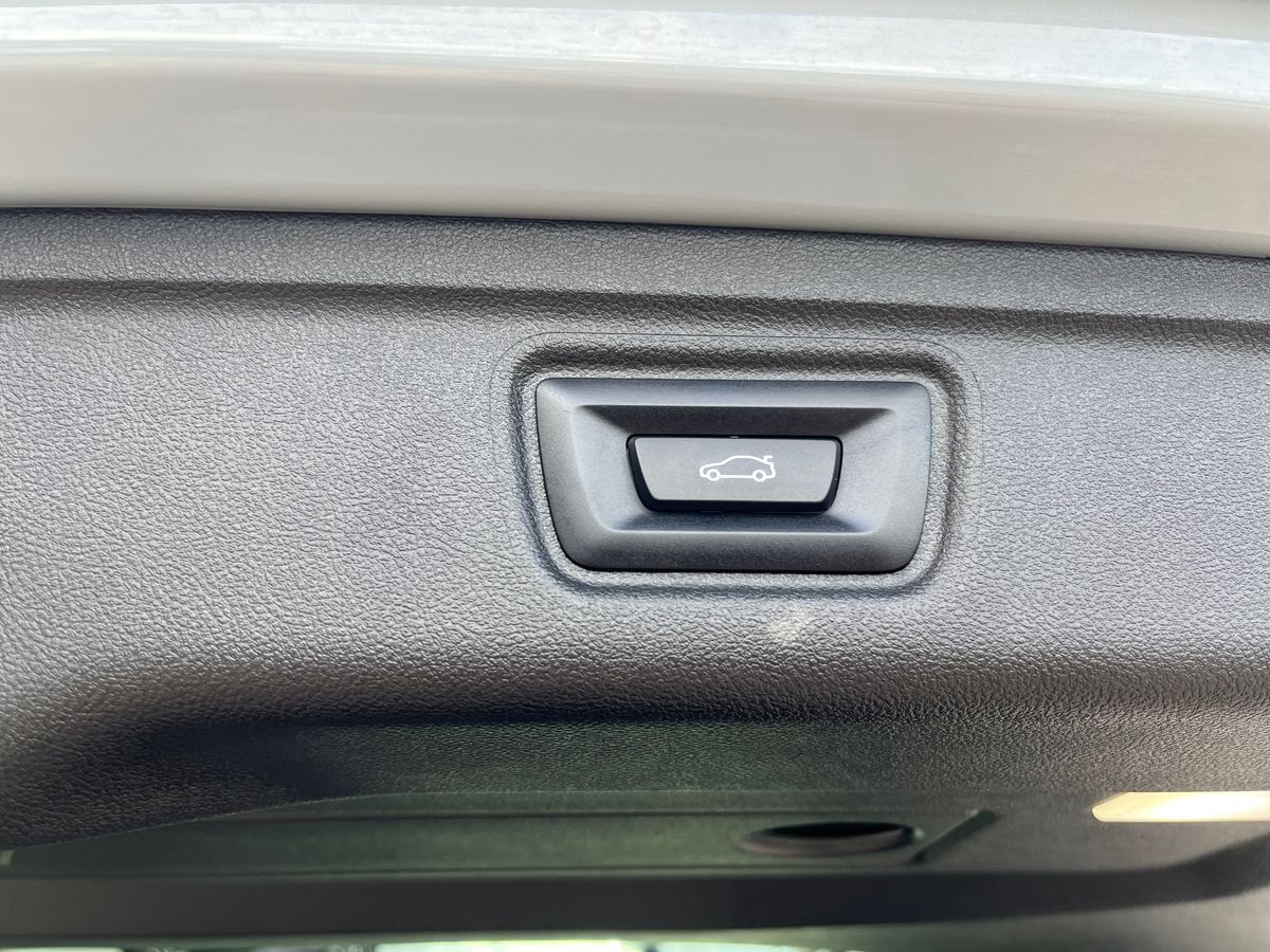 BMW 3 Series Photo 25