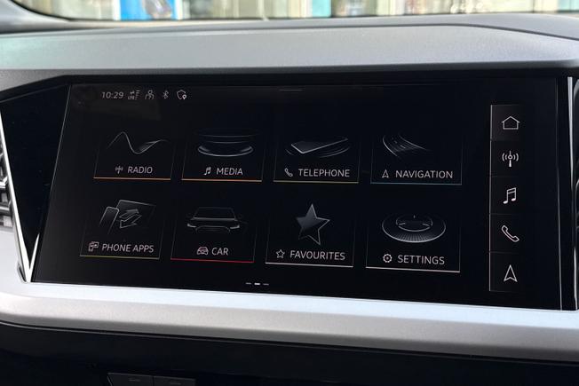 AUDI Q4 E-Tron Photo 35