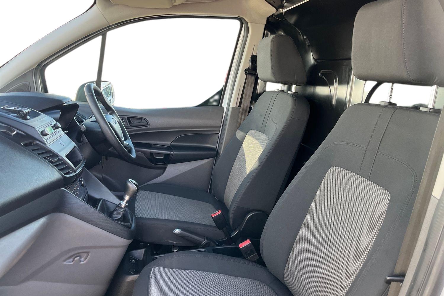 Ford TRANSIT CONNECT Photo 9