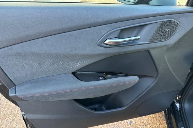 AUDI Q3 Photo 43
