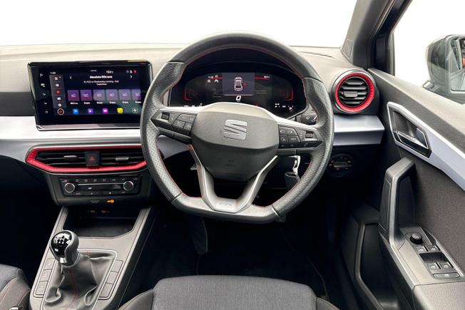 SEAT Ibiza Photo 11