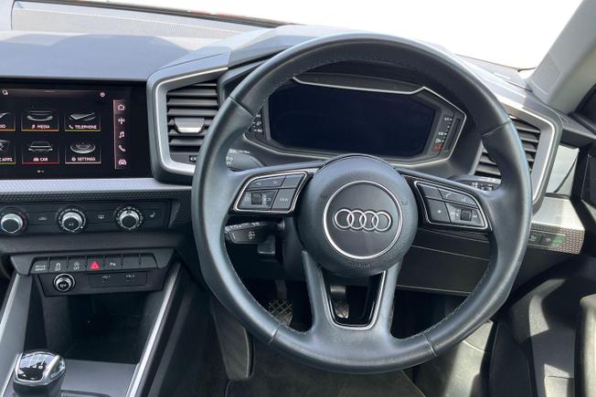 AUDI A1 Photo 11