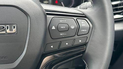 Isuzu D-Max Photo autoimg-6b29b3070681162f6402beed334f11e4fc2bb0be.jpg