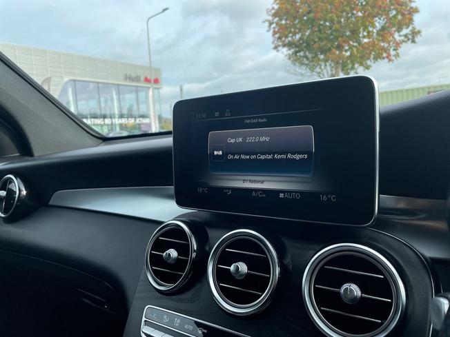 MERCEDES-BENZ Glc Photo 13