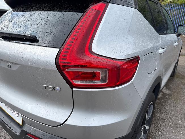 VOLVO XC40 Photo 18