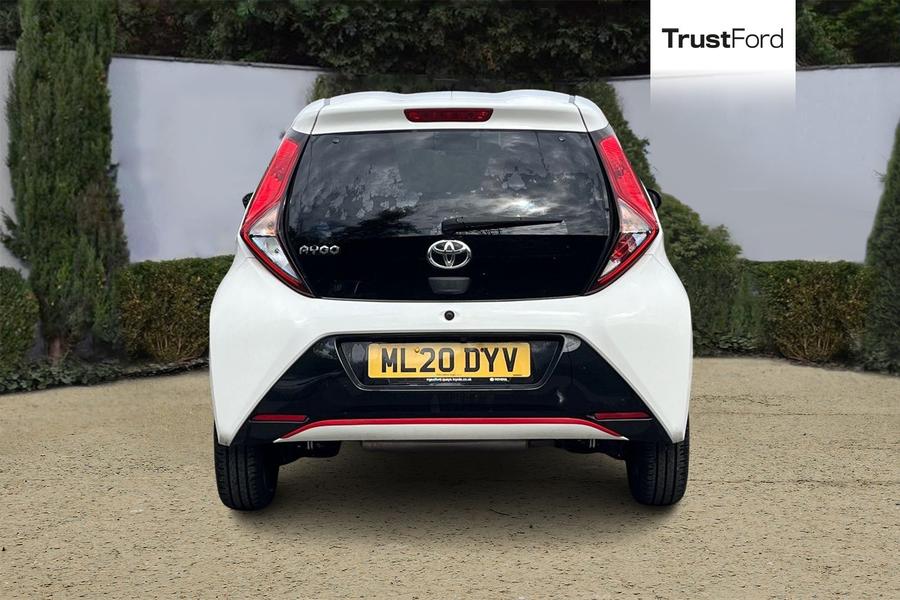 Toyota Aygo Photo autoimg-6b304663de7b4a09fe34d82d506bb9447cb6f1f5.jpg