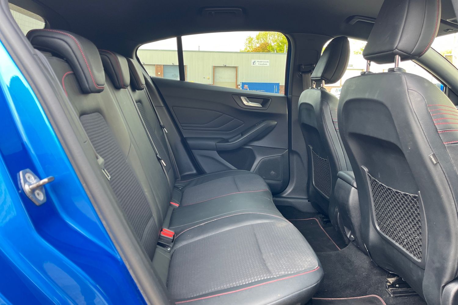Ford Focus Photo 24