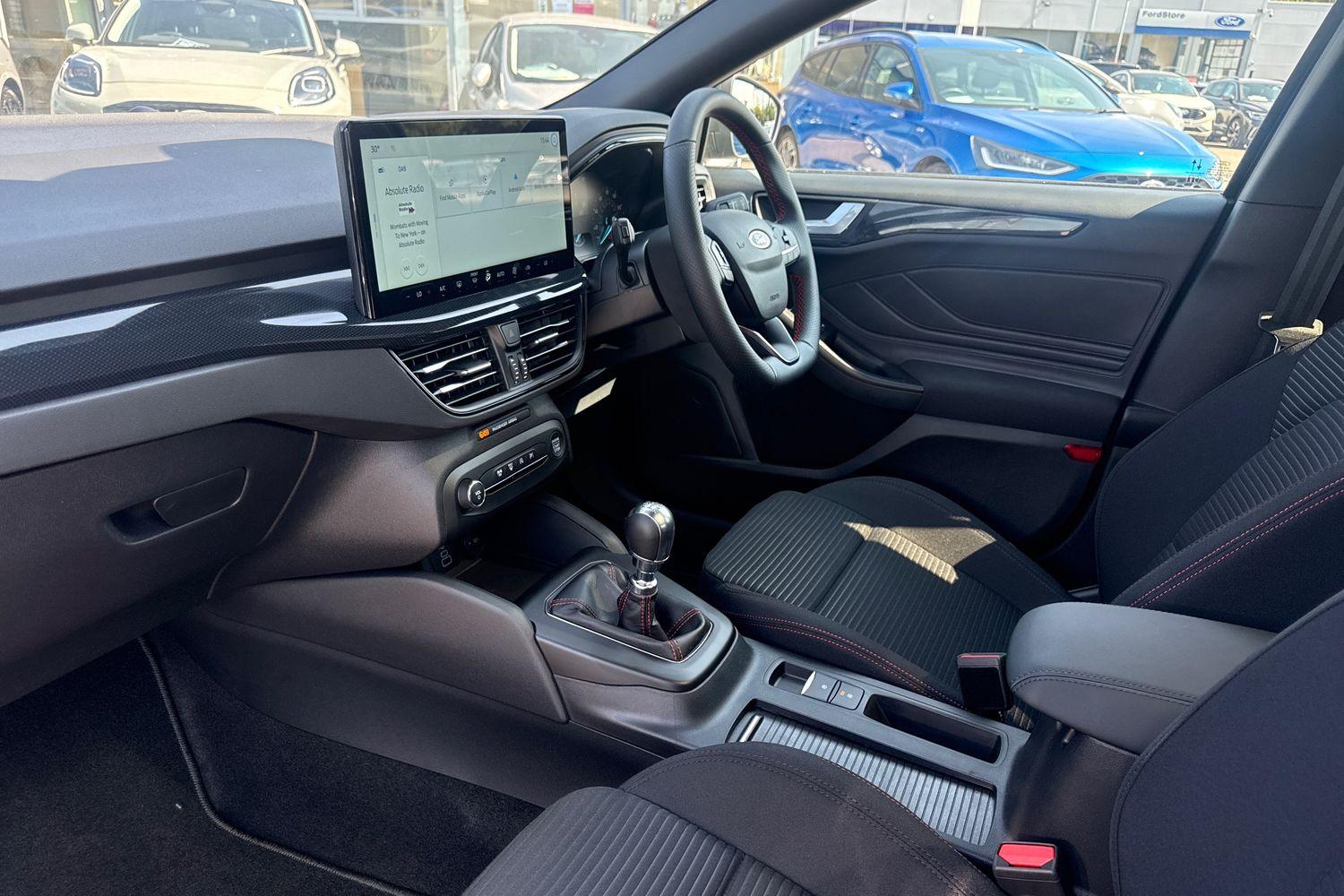 Ford FOCUS Photo 17