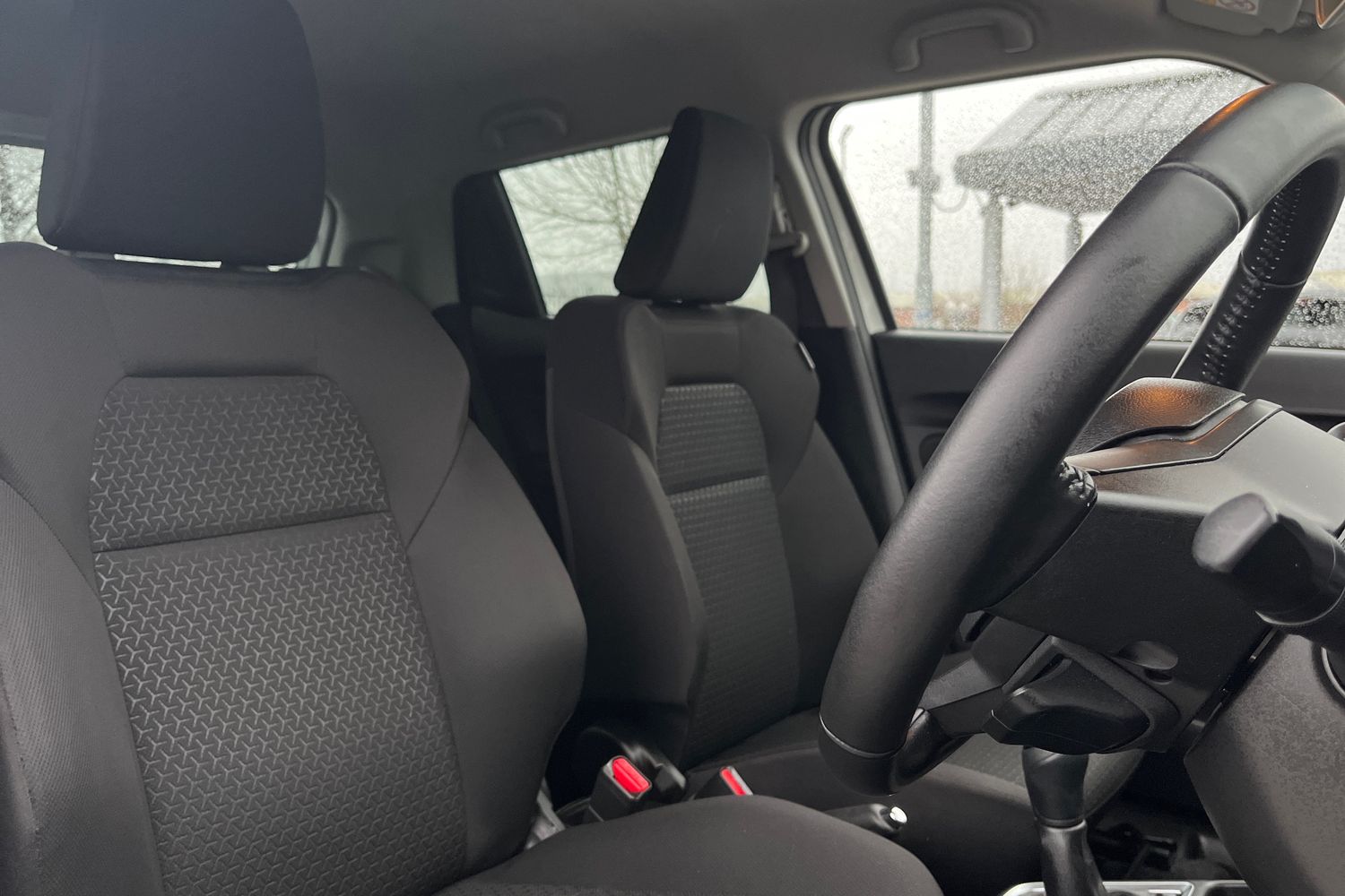 Suzuki SWIFT Photo 16