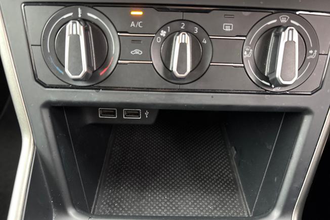 Volkswagen Polo Photo 23
