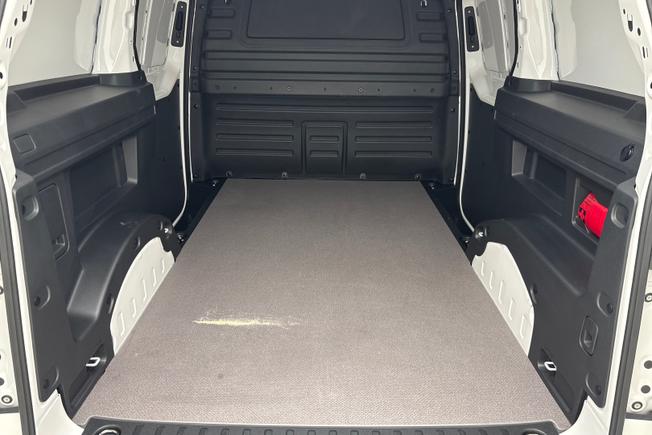 VOLKSWAGEN ID. Buzz Cargo Photo 12