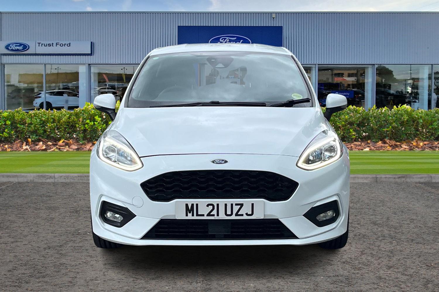 Ford Fiesta Photo 5